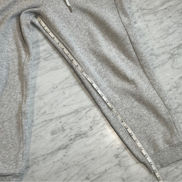 Lululemon Scuba High-Rise Jogger 7/8 Length, Heathered Core Ultra Light Grey, 8 - Picture 7 of 11